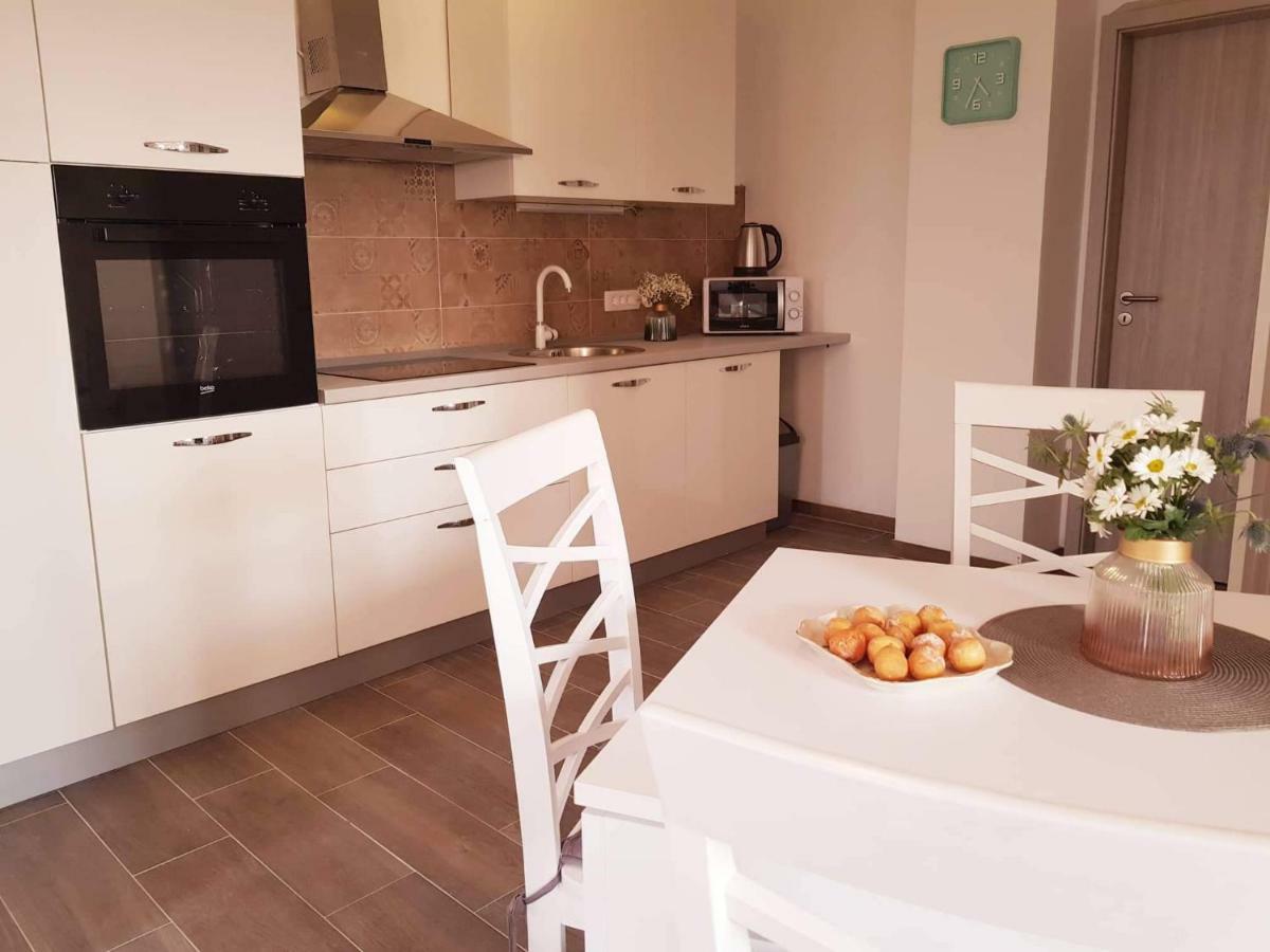 Apartmani Luce I Miho Nin Extérieur photo